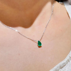 Emerald Crystal Zircon Waterdrop Charm Pendant Necklace for Women Charms Fashion Green Rhinestone Female Vintage Jewelry