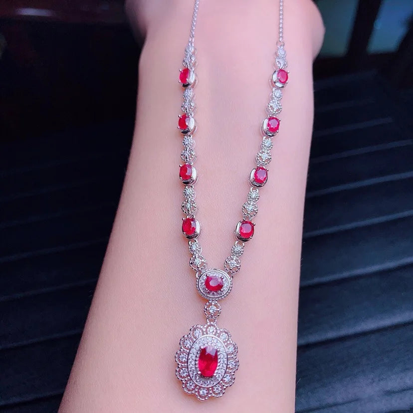 925 Silver Nutural Ruby Pendant Necklace Luxury High End Jewelry Designers Romantic Valentine Gifts Embellished with Diamond