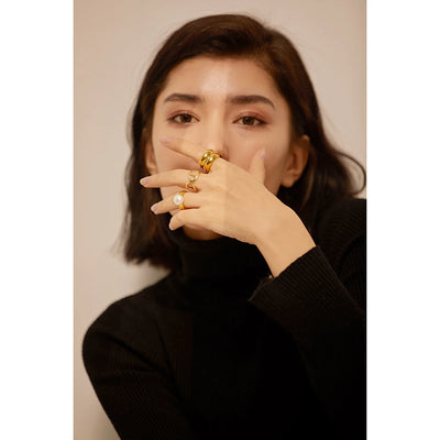 Yhpup Elegant Shell Pearl Ring Fashion Gold Stainless Steel Metal Texture 18 K Plated Geometric Charm Jewelry Women Engagement