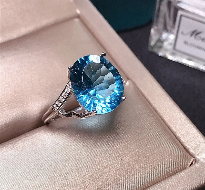 Natural Topaz women's ring London Blue Women's 5 carat 925 Sterling Silver
