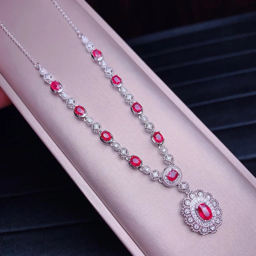 925 Silver Nutural Ruby Pendant Necklace Luxury High End Jewelry Designers Romantic Valentine Gifts Embellished with Diamond