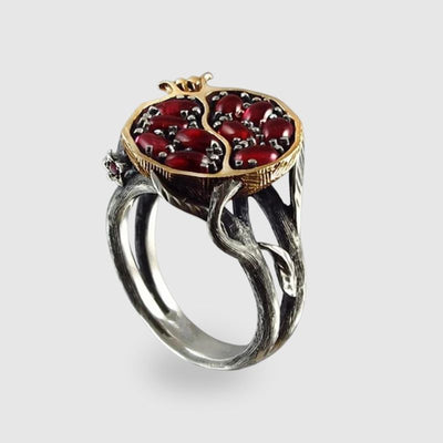Vintage Garnet Birthstone & Sterling Silver Ring
