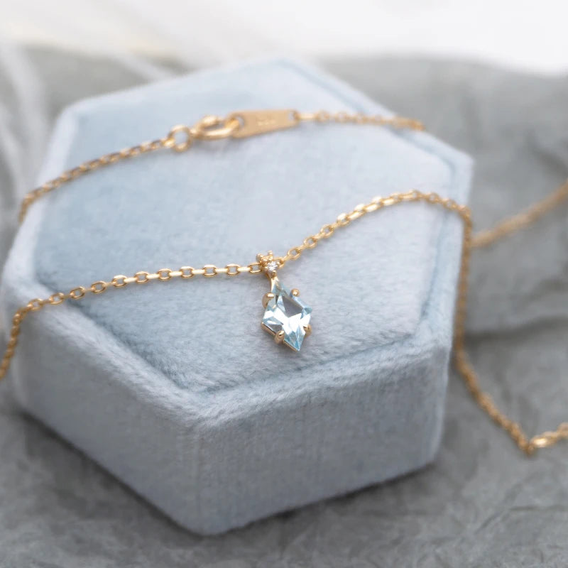 LAMOON Elegant Rhomboid Natrual Sky Blue Topaz Gemstone Pendant Necklace For Women 925 Sterling Silver Gold Plated Fine Jewelry