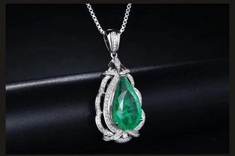 Natural Emerald Silver Pendant Necklace