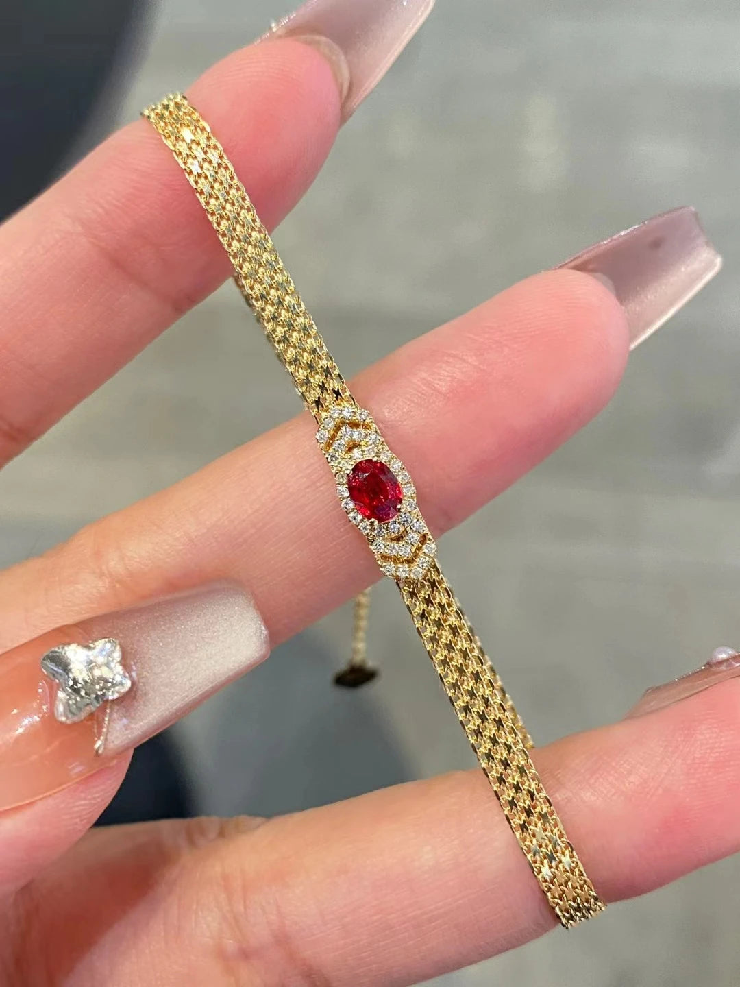 18K gold natural ruby Diamond bracelet Tank Woven chain Fashion Valentine gift Pigeon red Ruby bracelet wholesale