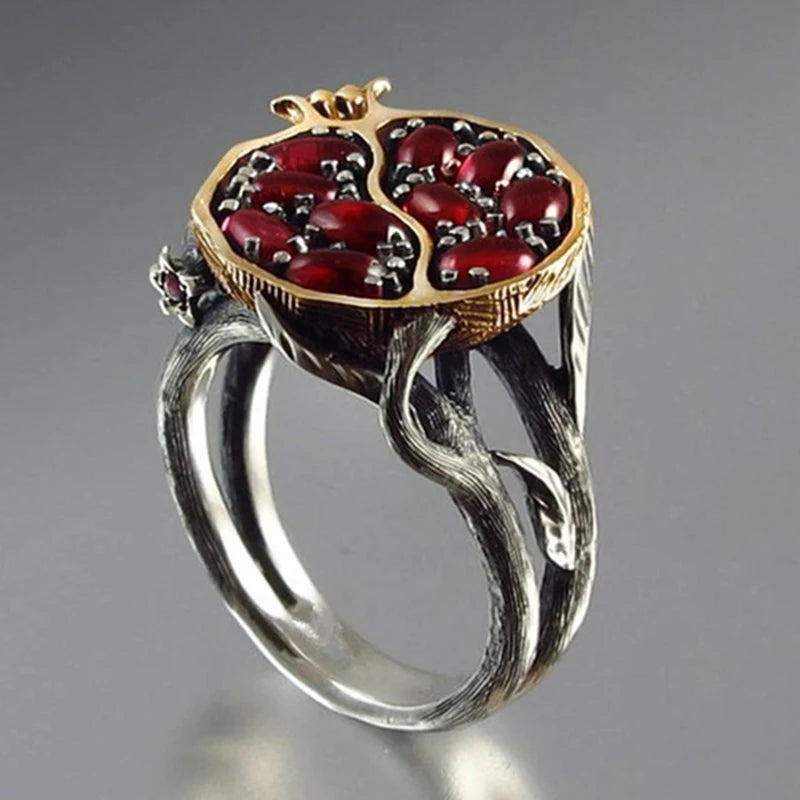 Vintage Garnet Birthstone & Sterling Silver Ring