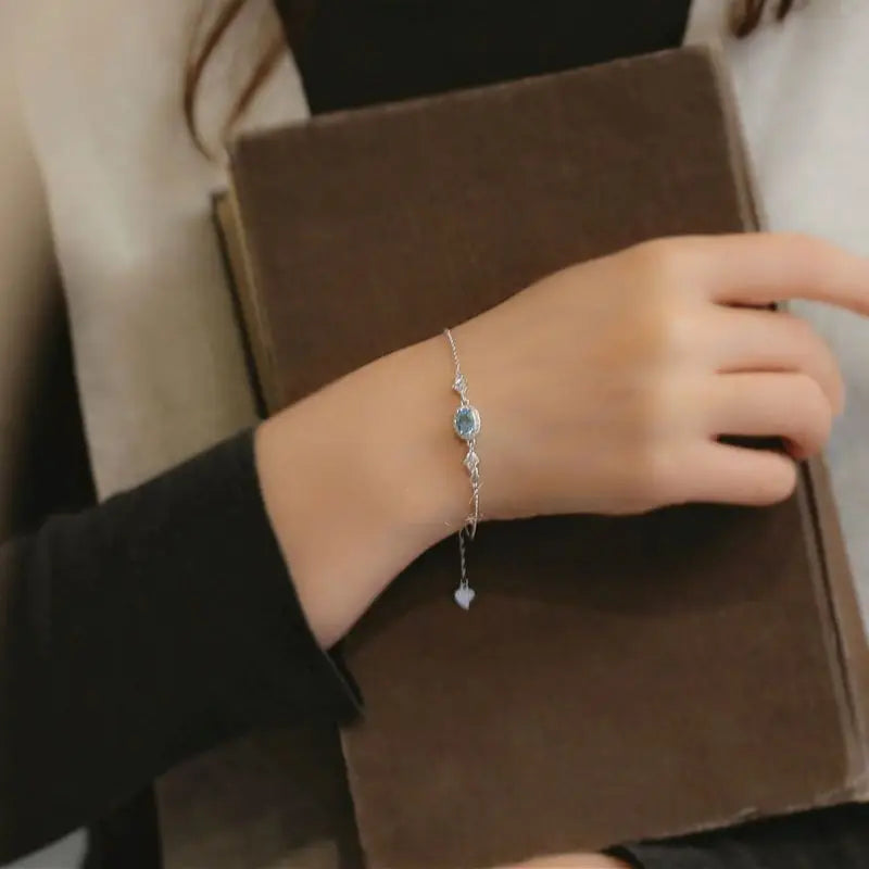 Light Luxury Sapphire Bracelet for Women Classic Style Elliptic Exquisite and Fresh Bangles Charms Silver Jewelry Gift
