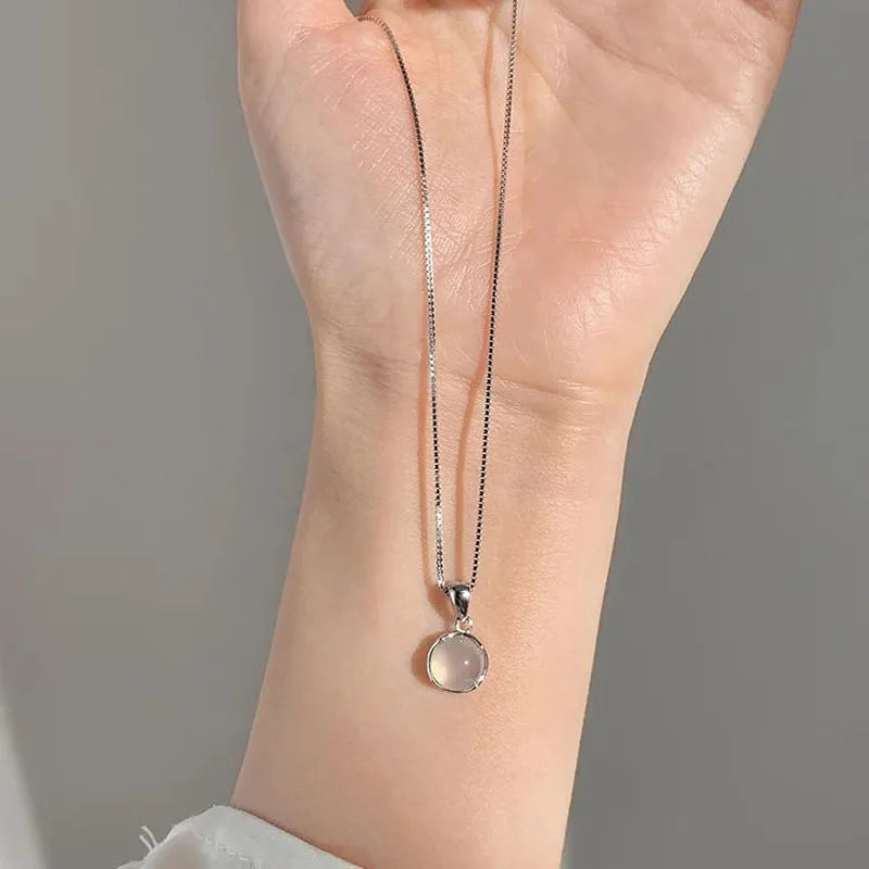 Luxury White Round Moonstone Pendant Necklace