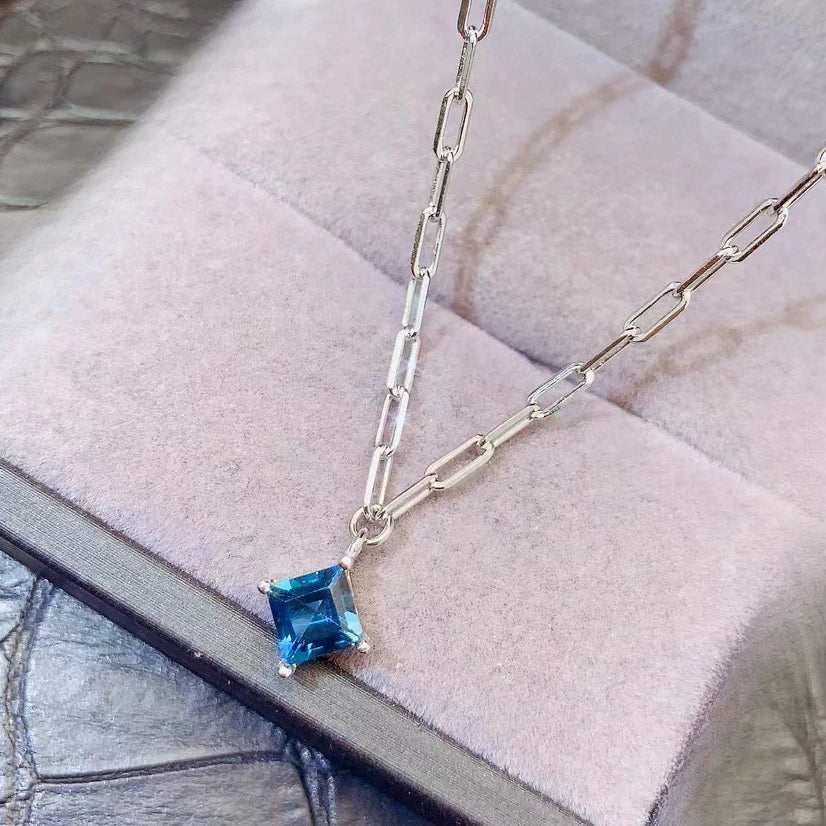 Pure London Blue Topaz Pendant for Daily Wear 5mm 0.6ct VVS Natural Topaz Necklace Pendant 925 Silver Gemstone Jewelry
