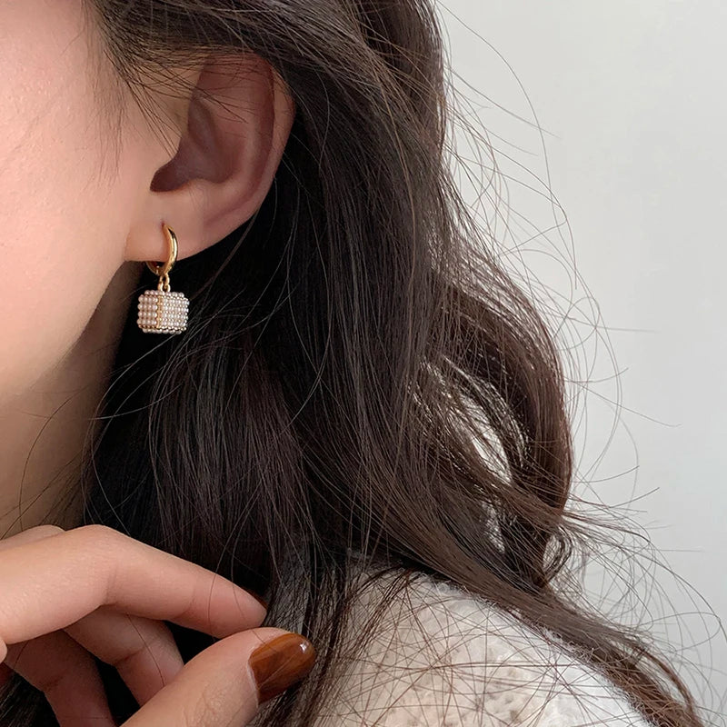Premium Pearl Stereoscopic Square Pendant Earrings 2025 New Fashion Jewelry For Women‘s Eardrop party Girl’s Luxury Accessories